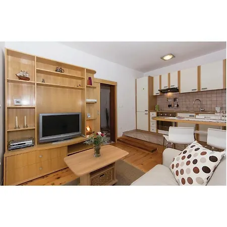Apartment Pula *Xii * شقة